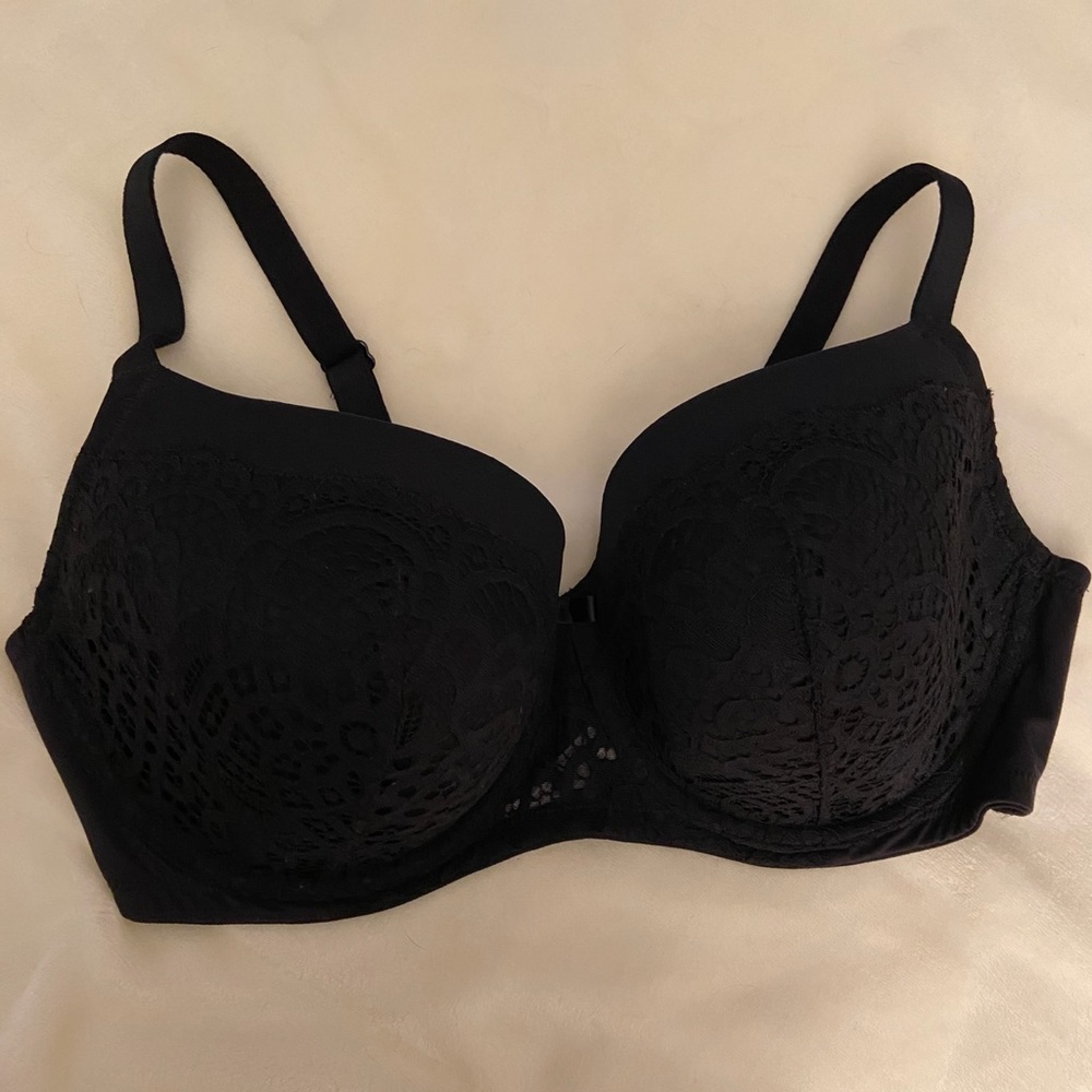 SOLD! Beautiful bra💕 - Picture 3 of 5